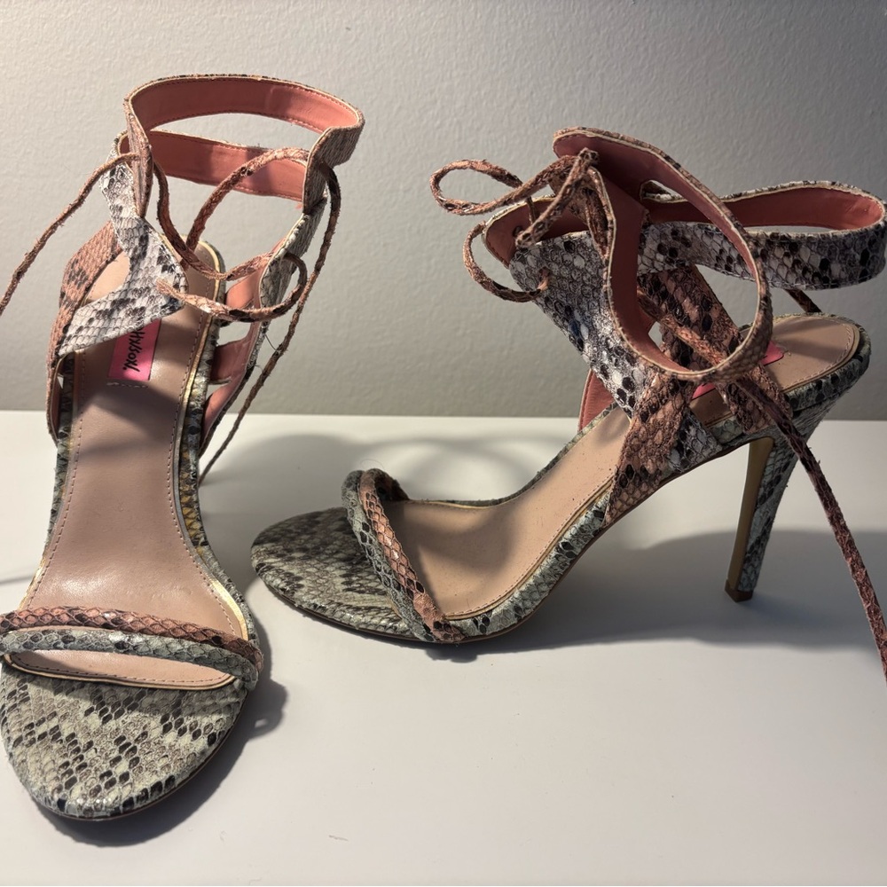 Stylish Snakeskin Lace-Up Heels